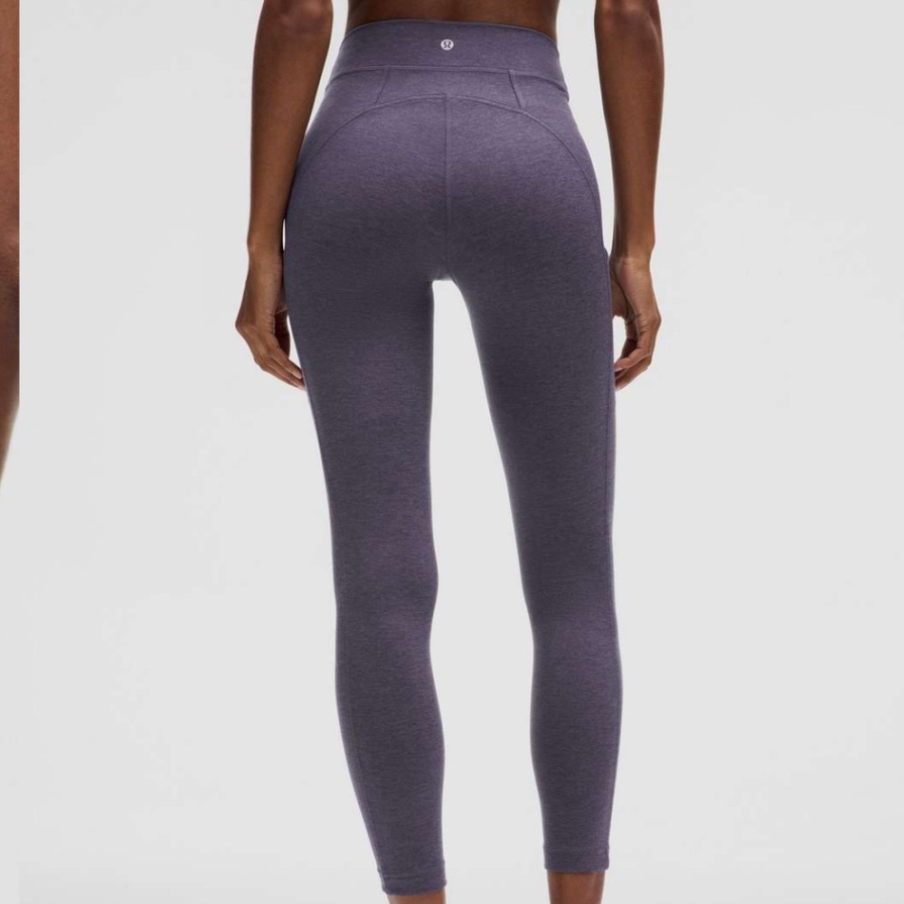 Lululemon Soft Sueded High-Rise Tight 25"
Nightfall / Nightfall size 6